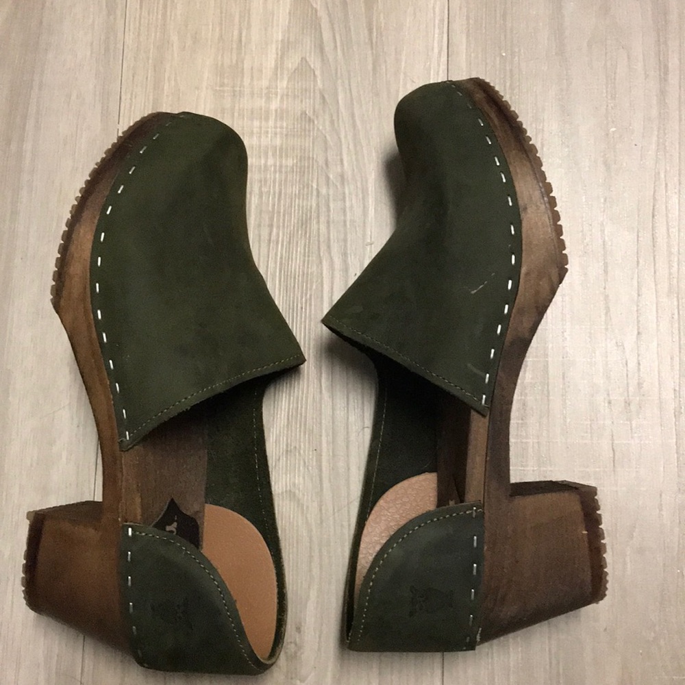 Sandgrens size 10 clogs - Picture 6 of 6